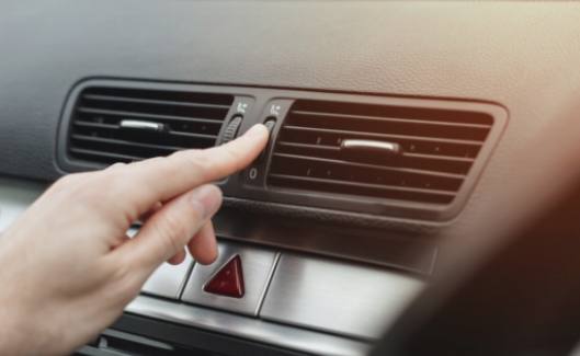 Problemas comunes con los interruptores del aire acondicionado del automóvil y cómo solucionarlos